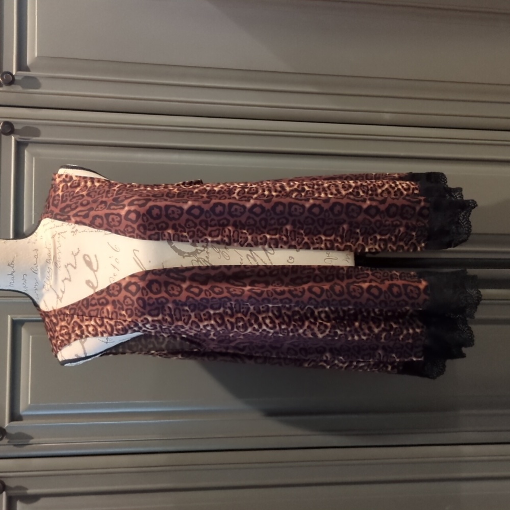 Leopard and lace sleeveless shrug